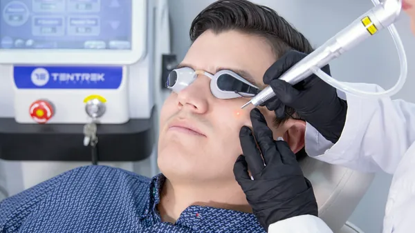 Terapia láser dermatológica CO2